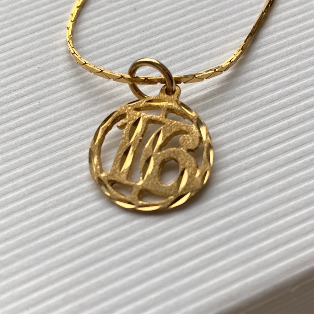 Sweet 16 10kt Gold Pendant with Chain
